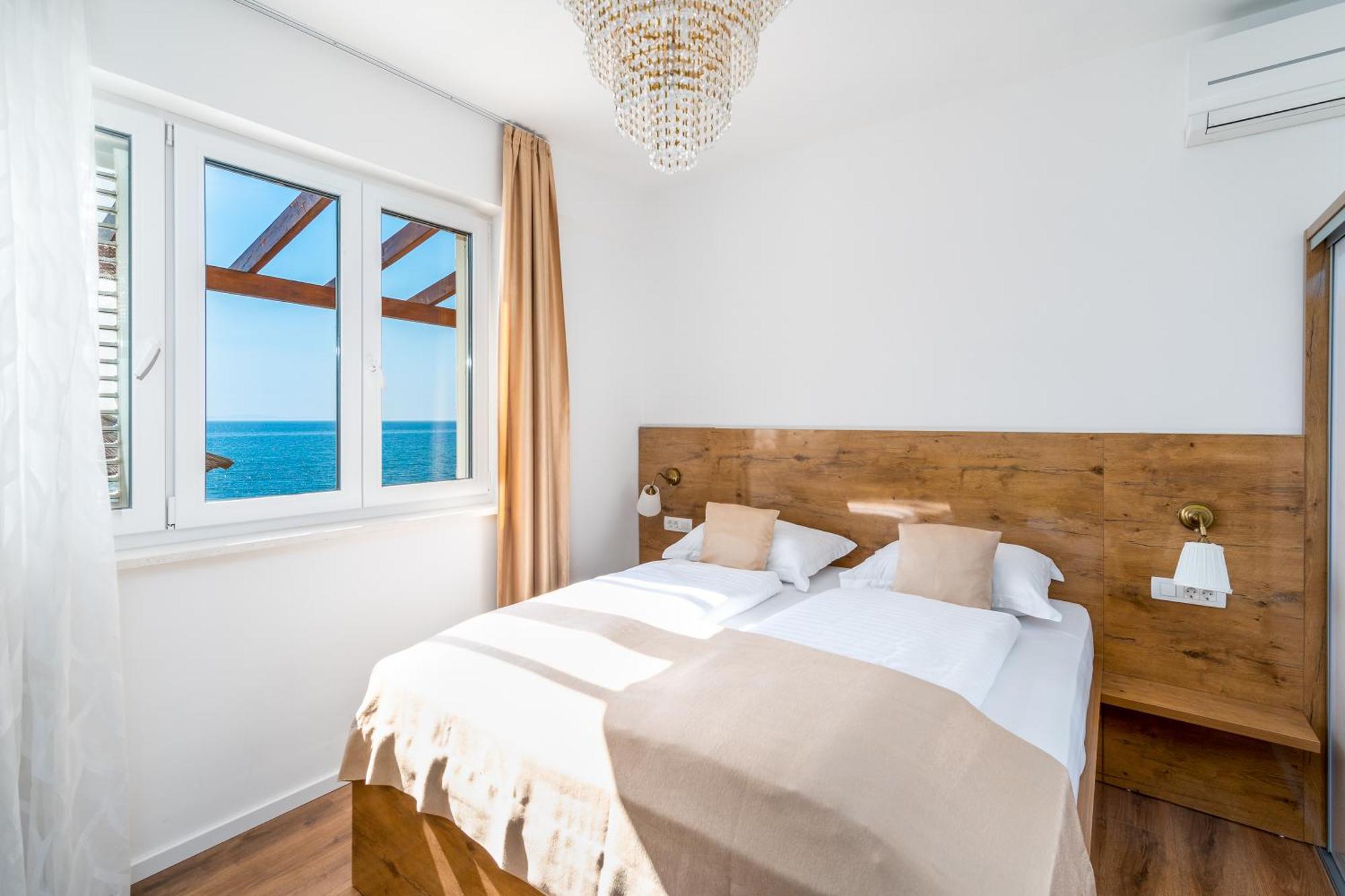 Rooms Vedrana (Adults Only) Podstrana Room photo